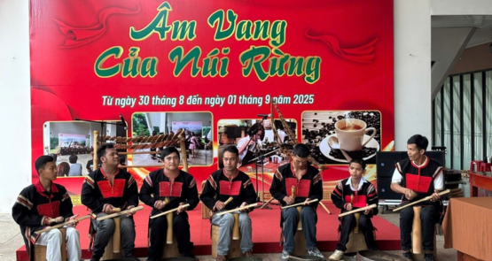 KHÔNG KHÍ RỘN RÀNG TẠI BẢO TÀNG ĐẮK LẮK TRONG DỊP LỄ QUỐC KHÁNH 02/9