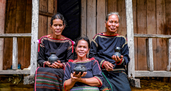 NGHỀ LÀM GỐM TRUYỀN THỐNG CỦA NGƯỜI M’NÔNG R’LĂM Ở BUÔN DƠNG BĂK, XÃ LIÊN SƠN LẮK, TỈNH ĐẮK LẮK