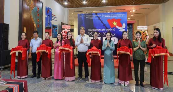 KHAI MẠC TRƯNG BÀY CHUYÊN ĐỀ “KHÁT VỌNG TỰ DO”  TẠI BẢO TÀNG ĐẮK LẮK