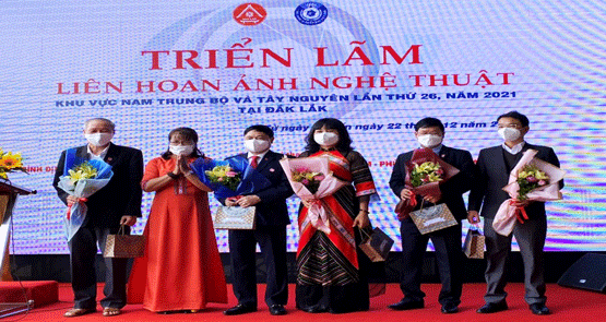 KHAI MẠC TRIỂN LÃM LIÊN HOAN ẢNH NGHỆ THUẬT KHU VỰC NAM TRUNG BỘ VÀ TÂY NGUYÊN LẦN THỨ 26, NĂM 2021